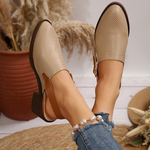 รองเท้าแตะรัดส้นแบบโรมัน ไซส์ใหญ่ ระบายอากาศได้ดี ส้นหนา รุ่นใหม่ล่าสุดสำหรับฤดูร้อน รองเท้าแตะแบบปิดนิ้วเท้า แฟชั่นรองเท้าส้นกลาง - Product Image 3