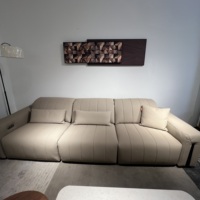Ensemble de canapés encastrés sur mesure avec cuir véritable et rembourrage en éponge, design moderne, dimensions réglables pour l'intérieur de la villa