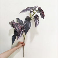 Plantes de fougère artificielles réalistes, fabriquées à la main; buisson de verdure synthétique en plastique pour