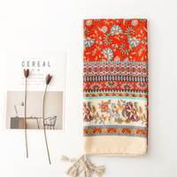 Haute qualité nouvelle fantaisie fleur imprimé coton foulards plage châles femmes Style ethnique imprimé fleuri Viscose écharpe musulman Hijabs