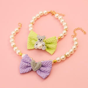 Kalung anak kucing pola hati lucu, ornamen padat kalung mutiara pita Beruang berlian imitasi senyap untuk hewan peliharaan - Product Image 4