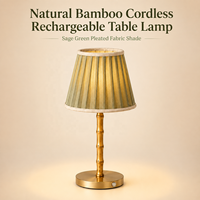 Lampe de table simple sans fil rechargeable en bambou naturel avec abat-jour en tissu plissé vert sauge pour hôtel, restaurant, décoration de la maison
