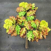 Vente en gros de feuilles de chêne artificielles pour la décoration intérieure de Thanksgiving, branches de plantes vertes suspendues, tiges de feuilles de chêne artificielles