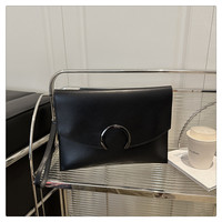 Nouveau Sac à Main Femme Rétro Européen et Américain Couleur Unie 2026 – Pochette Tendance avec Fermoir