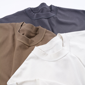 Camiseta YQ Street Style con Logotipo Personalizado, Impresión en Serigrafía, 230 g/m², Algodón, Cuello Cortado Invertido, Cuello Desgastado - Product Image 4