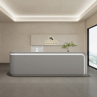 En stock : Bureau de réception de spa moderne et écologique avec bande LED, design incurvé sur le devant, personnalisable pour hôpitaux et supermarchés