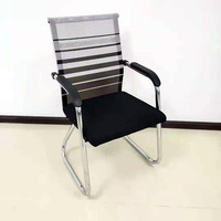 Chaise de salle à manger moderne en rotin, bois argenté Cesca, coussin rembourré en velours de cognac durable pour le salon et le restaurant