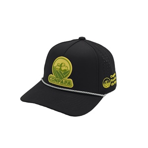 Casquette de sport Oxford pour homme, personnalisée, 5 panneaux, séchage rapide, style 'Dad', imperméable, avec logo en caoutchouc, motif léopard, perforations découpées au laser - Product Image 1