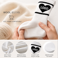 Chaussettes en laine mérinos épaisses, antibactériennes, antidérapantes, de haute qualité, personnalisées OEM pour hommes et femmes