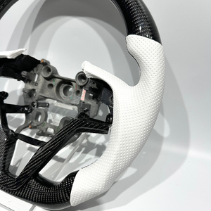 Volante Deportivo de Fibra de Carbono Negro con Cuero Perforado Blanco, Venta Directa de Fábrica, para <span class=keywords><strong>Hyundai</strong></span> <span class=keywords><strong>Tucson</strong></span> 2011 2018 2020 2024, Nuevo - Product Image 2