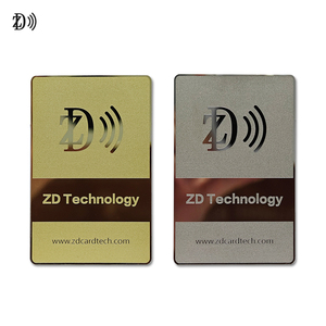 Carte d'identité métallique RFID NFC personnalisée en acier inoxydable – Durable et étanche <span class=keywords><strong>pour</strong></span> la gestion des puces, cartes de crédit et de membre - Product Image 3