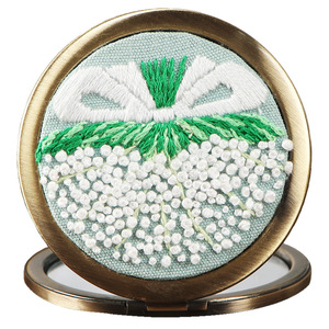 <span class=keywords><strong>Specchio</strong></span> da tasca ricamato fiore selvatico all'ingrosso tessuto fatto a mano <span class=keywords><strong>specchio</strong></span> per il <span class=keywords><strong>trucco</strong></span> <span class=keywords><strong>Vintage</strong></span> <span class=keywords><strong>specchio</strong></span> compatto - Product Image 6