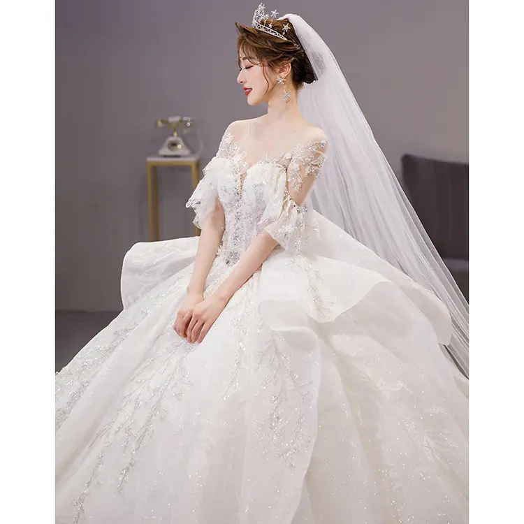 Off Shoulder Fashion Styles Tailed Wedding Dresses Vintage Applique Wedding Dress Ball Gown Luxury Bride