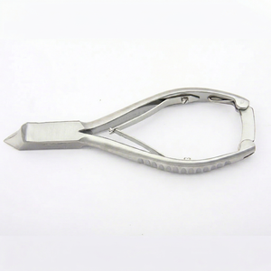 VESPECO Coupe-ongles professionnel en acier inoxydable à lame incurvée et verrouillage arrière pour pédicure - Product Image 1