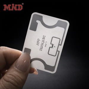 Étiquette adhésive UHF RFID en PET avec puce 9 pour <span class=keywords><strong>suivi</strong></span> d'inventaire, mini-étiquette pour vêtements, fréquence 860-960 MHz - Product Image 4