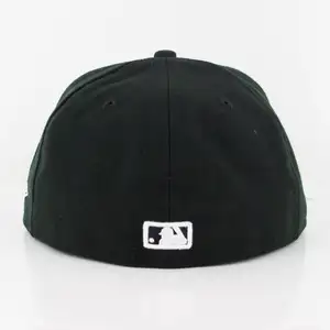 3d embroidery flat brim men custom logo one size fits all caps whosale fitted closed back baseball cap snapback cap hats