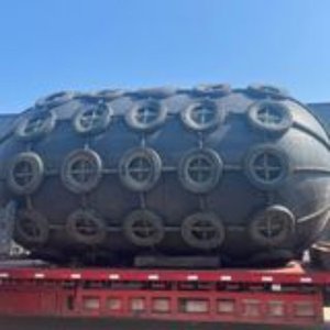 Pare-battage gonflable en caoutchouc <span class=keywords><strong>pneumatique</strong></span>, conception légère <span class=keywords><strong>pour</strong></span> la protection des petits bateaux <span class=keywords><strong>de</strong></span> pêche et des yachts - Product Image 4