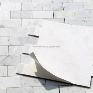 Carreaux de mosaïque autocollants en marbre blanc de Carrare pour crédence de cuisine et projets de salle de bain – Vente en gros - Product Image 3