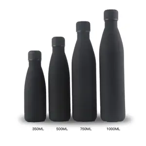 2023 gran oferta buen precio forma botella de agua con pajita y tapa 750Ml botella de agua recubierta de polvo