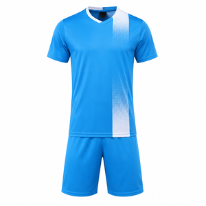 Vente directe d'usine, uniforme de football d'été pour hommes, 100% polyester, 180 g/m², imprimé par sublimation, respirant, séchage rapide, antibactérien - Product Image 1