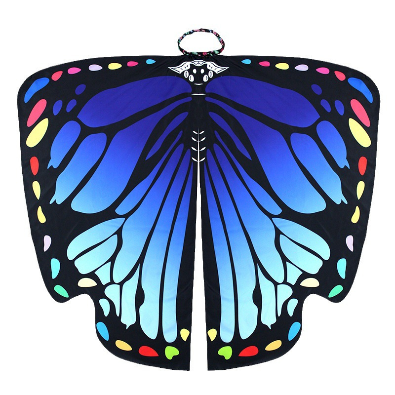 Un papillon bleu profond