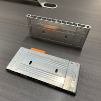 Plaque d'extrusion en alliage d'aluminium usinée CNC sur mesure pour module de batterie, destinée aux nouveaux systèmes de stockage d'énergie