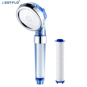 <span class=keywords><strong>Filtre</strong></span> purifiant clair <span class=keywords><strong>spa</strong></span> bain d'économie d'eau système de filtration d'eau portable haute pression pommeau de douche filtré par la pluie - Product Image 2