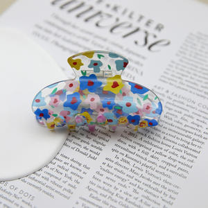 Pinza de Pelo de Plástico con Diseño de Flores y Forma de Media Luna, Color Caramelo, para Mujer, Venta al Por Mayor - Product Image 4