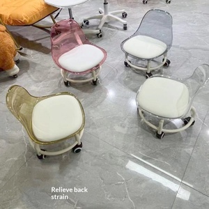 Taburete Pequeño de Acrílico Transparente con Ruedas Universales Giratorias, Silla de Aprendizaje para Niños, Silla de Piso para Personas Perezosas - Product Image 1
