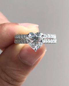 Export Quality 2CT <b>Oval</b> Cut <b>Moissanite</b> Sterling Silver Band Rhodium Plated Prong Setting Trendy Bridal <b>Engagement</b> <b>Ring</b> - Product Image 6