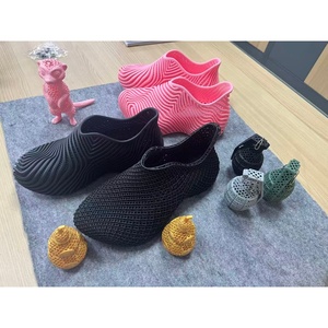 Impression 3D personnalisée et modèle sur mesure, chaussures de sport et pantoufles imprimées en 3D multicolores, impression FDM avec des matériaux TPU et polycarbonate - Product Image 4