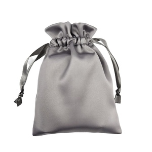 Pochette en satin de soie écologique de luxe avec cordon de serrage, logo personnalisé imprimé, sac à bijoux, emballage cadeau, petits sacs anti-poussière en satin - Product Image 4