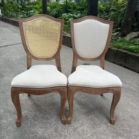 Chaises de banquet rustiques en résine PP pour la restauration, les mariages, les événements, les fêtes, la location, les dîners