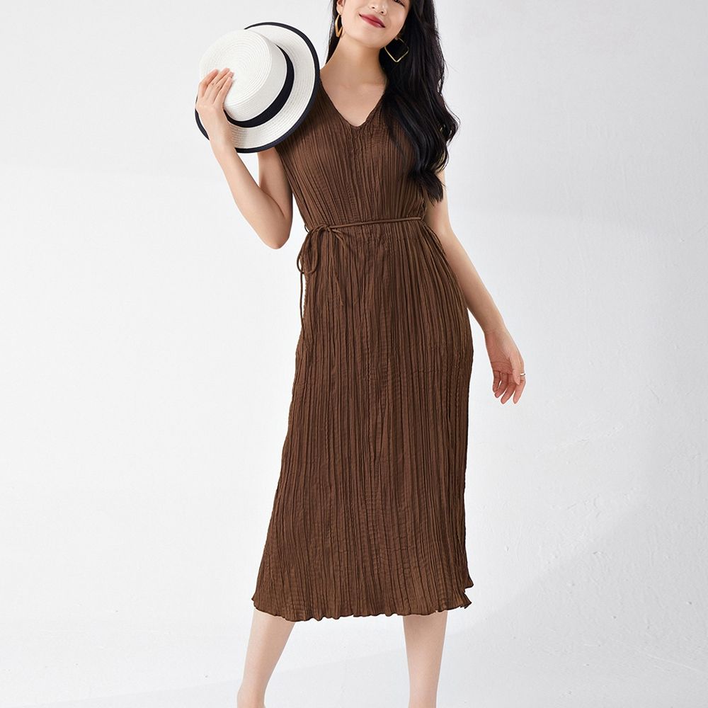 สีน้ำตาล