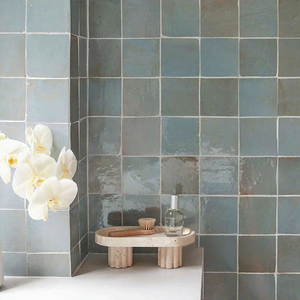 Piastrelle in Ceramica Smaltata Artigianale Marocchina 10x10 Stile Vintage con Sfondo Sfumato per Pareti, Ideali per Homestay e Caffè - Product Image 5