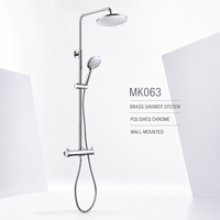 Ensemble de douche pluie rond en chrome poli avec mitigeur en laiton, fixation murale et douchette à main sur barre coulissante