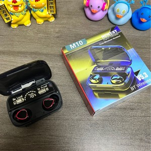 หูฟังไร้สาย M10 True Wireless รุ่น 5.0 พร้อมหน้าจอดิจิตอลในตัว พร้อมกล่องชาร์จ - Product Image 1