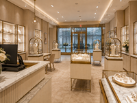 Meubles de présentation sur mesure pour bijouterie de luxe, éclairage LED, écologiques, haute qualité, solution complète pour magasin.