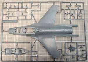 GWH 1/48 F-16I <span class=keywords><strong>SUFA</strong></span> Storm Eagle, modèle de chasseur biplace à assembler, L4835 - Product Image 2