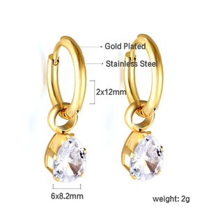 Nouveauté - Boucles d'oreilles pour femmes en acier inoxydable plaqué or 18 carats avec diamants en zircon et strass personnalisés de luxe - Product Image 4