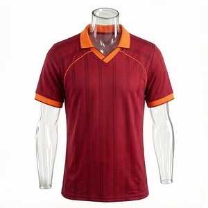 Maillots <span class=keywords><strong>de</strong></span> football rétro en gros à manches courtes, respirants et à séchage rapide, personnalisables pour les fans <span class=keywords><strong>de</strong></span> <span class=keywords><strong>l</strong></span>'<span class=keywords><strong>AS</strong></span> <span class=keywords><strong>Roma</strong></span> - Product Image 2