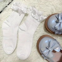 2024 Offres Spéciales à volants texturé chaussettes doux mignon mi tube chaussettes femmes bas bonneterie en gros