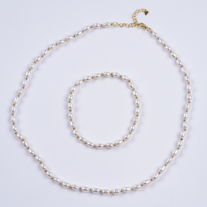 Últimos diseños de collar 4-4,5mm perla de agua dulce de arroz natural con oro 925 conjunto de joyería de Collar de plata - Product Image 4