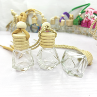 Diffuseur de parfum pour voiture, aromathérapie, huile essentielle, pendentif suspendu, décorations et accessoires automobiles