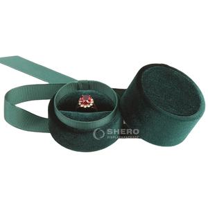 Boîte à bijoux en velours avec pochette à anneaux en velours bleu pour collier et boucles d'oreilles - Product Image 1