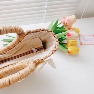 Style classique brun clair petit sac en rotin bon prix jacinthe d'eau panier pailles stockage fleur Vietnam fabricant cadeaux - Product Image 6