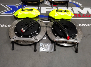 Kit d'étriers de frein surdimensionnés GT6+GT4 4/6 pistons avec plaquettes de course pour système de freinage automobile Citroën C3L C4L C5 C6 - Product Image 5