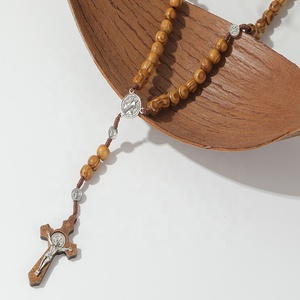 ZD-Cuentas de madera de pino hechas a mano, abalorios de madera de pino hechos a mano de fábrica, con aleación de St.<span class=keywords><strong>Benedict</strong></span> - Product Image 4