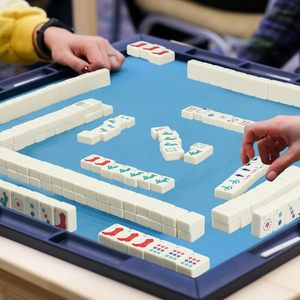 Nuove Tessere di Mahjong Americane Personalizzate di Design Moderno e Lussuoso in Melamina a Doppio Strato con Stampa, Carte da Gioco per Intrattenimento - Product Image 6