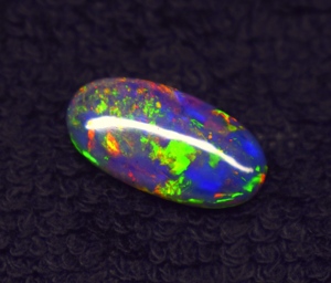 Opale naturelle du Rajasthan de haute qualité, cabochon multi-feu, pierre précieuse non montée, 19,9*10,4*6 mm, 5,4 carats - Product Image 5